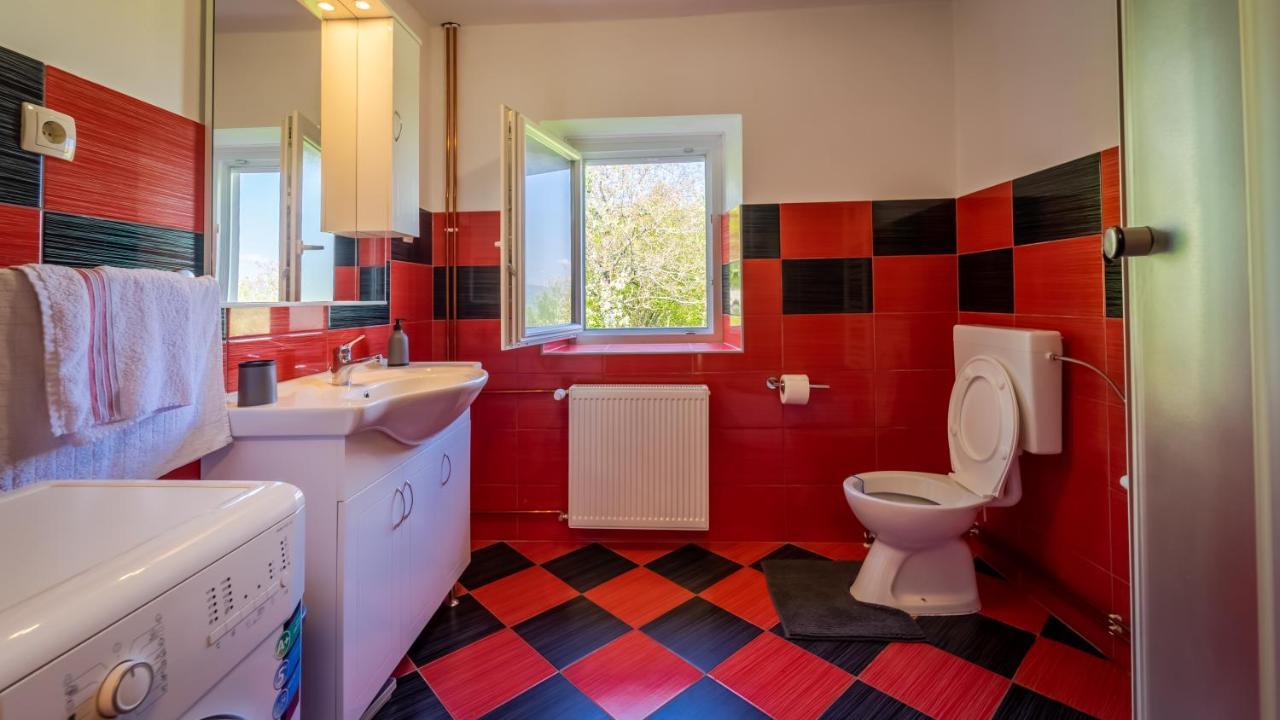 Holiday Home "Sleme" With Jacuzzi, Big Garden And Arbor With Fireplace Skrad Екстериор снимка