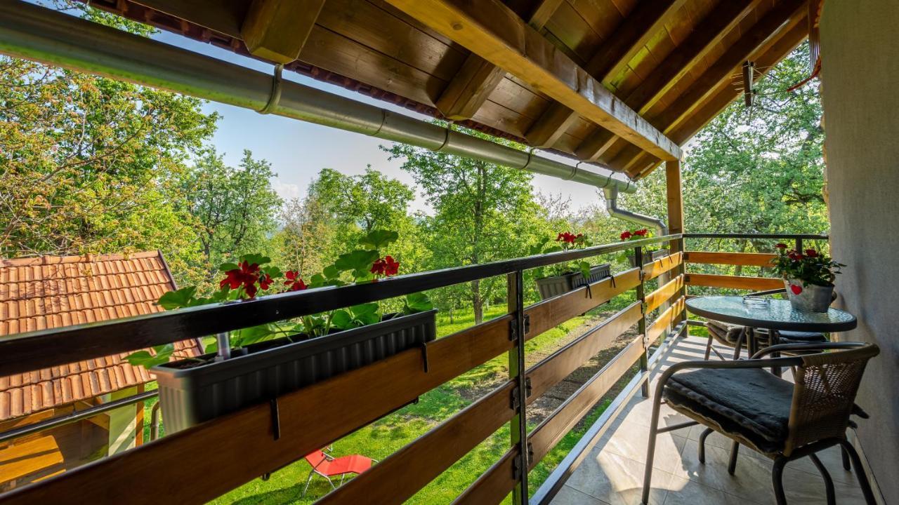 Holiday Home "Sleme" With Jacuzzi, Big Garden And Arbor With Fireplace Skrad Екстериор снимка
